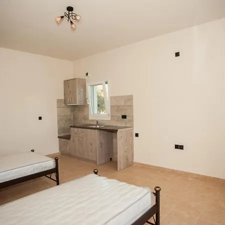 Panagis Apartment *