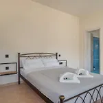 Panagis شقة *